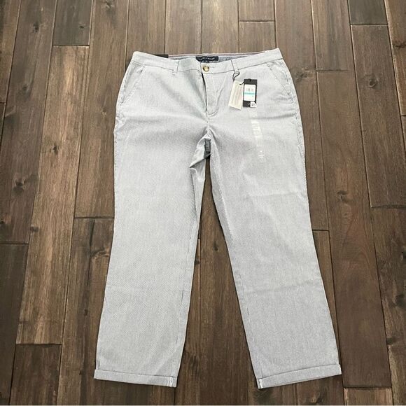 Tommy Hilfiger Heritage Chino BWT 16 NWT - Picture 1 of 7